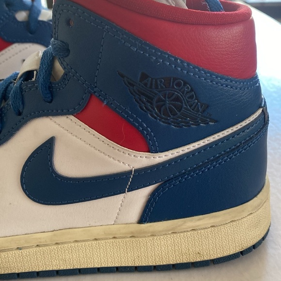 NIKE Air Jordan 1 Mid BQ6472-146 Women’s Basketball Shoes Size 7.5 - Picture 4 of 8